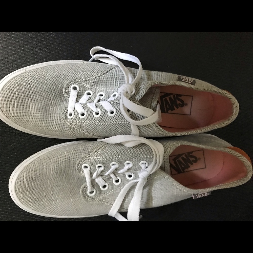 NWOT VAN’s size 9 Women’s Shoes
